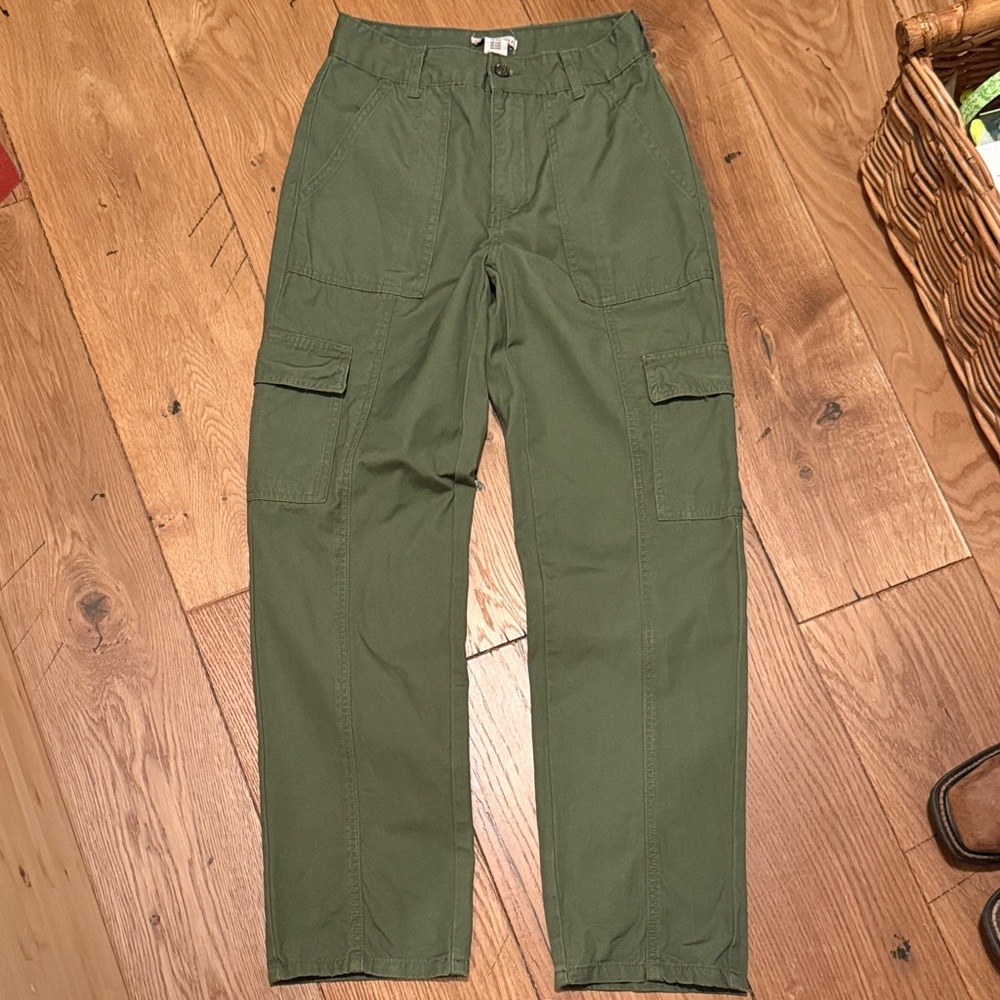 Sincerely Jules Olive green cargo pants, size 26